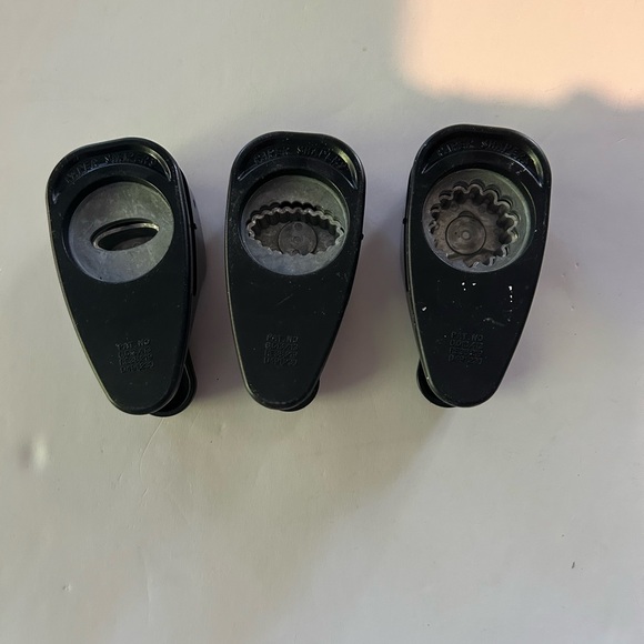 STAMPIN UP! TRIO OF HANDHELD PUNCHES - OVAL, SCALLOPED OVAL & SCALLOPED CIRCLE - Picture 4 of 12